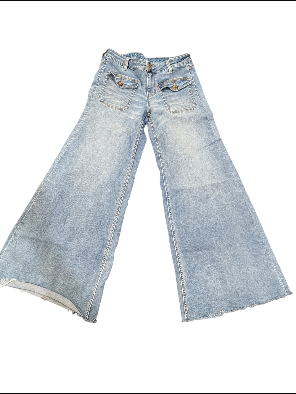 We The Free women’s light-wash Mid/Low Ride Wide Leg denim Size 28
